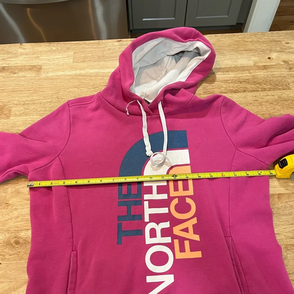The North Face women’s pink hoodie hiking camping size medium - Picture 3 of 10
